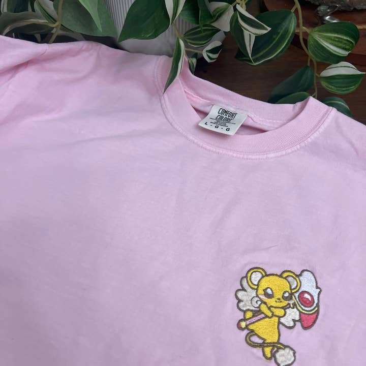 Peony Lee Art - Wholesale T-Shirt - Women's - Kero Embroidered T-Shirt1