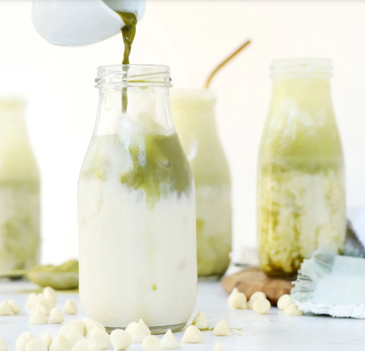 Pascha Chocolate Company - Wholesale Baking Chocolate - Organic Vegan White Baking Chips3