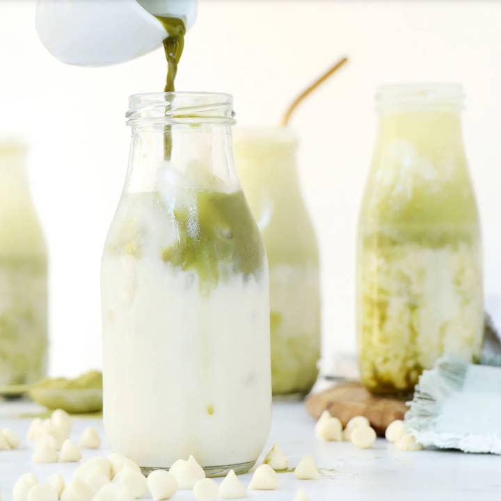 Pascha Chocolate Company - Wholesale Baking Chocolate - Organic Vegan White Baking Chips3