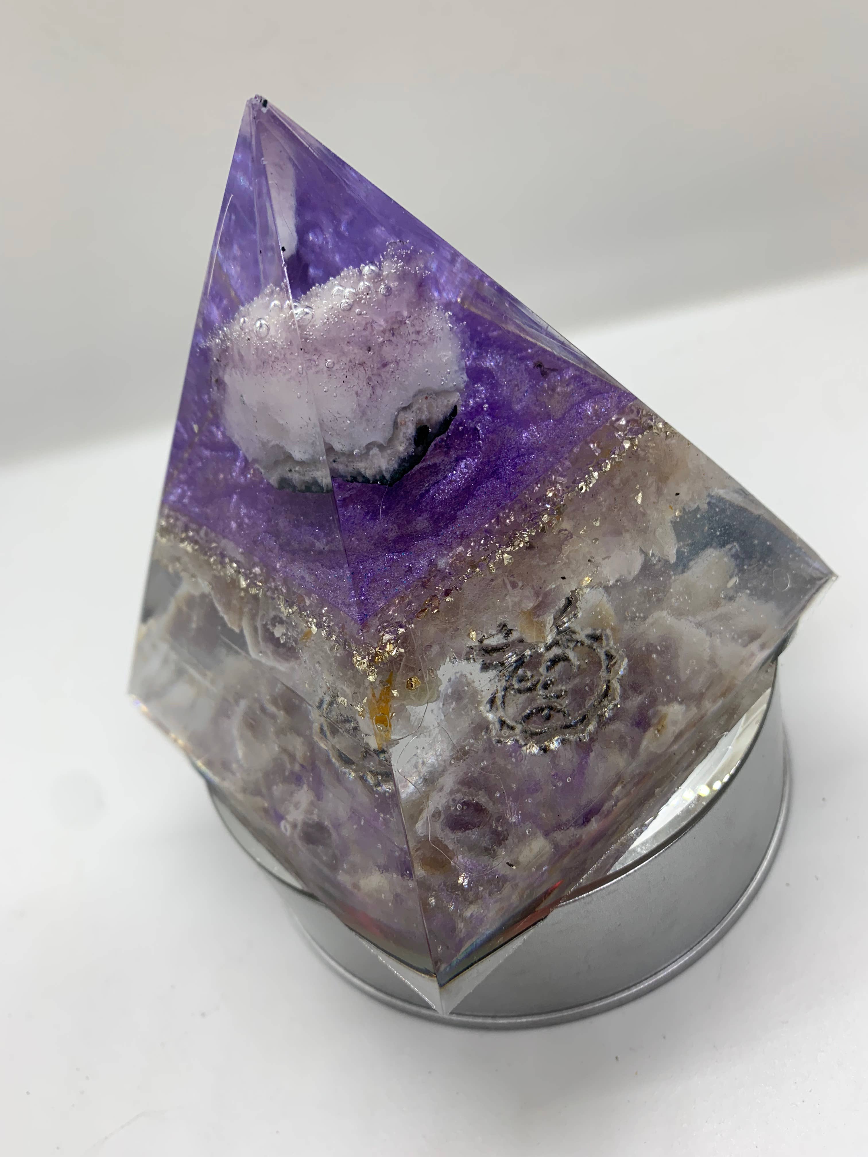 Orgonics by Driftwood Works Inc - Wholesale Spiritual Stone/Crystal - CHAKRA-CROWN Orgone Pyramid3