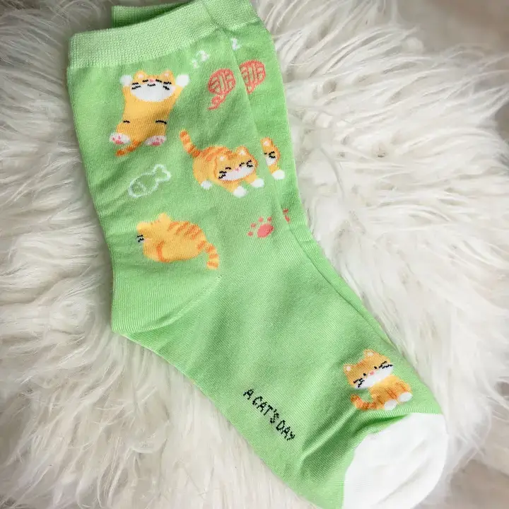 Prep Obsessed Wholesale – wholesale Socks – Women's – Cat Crew Socks1