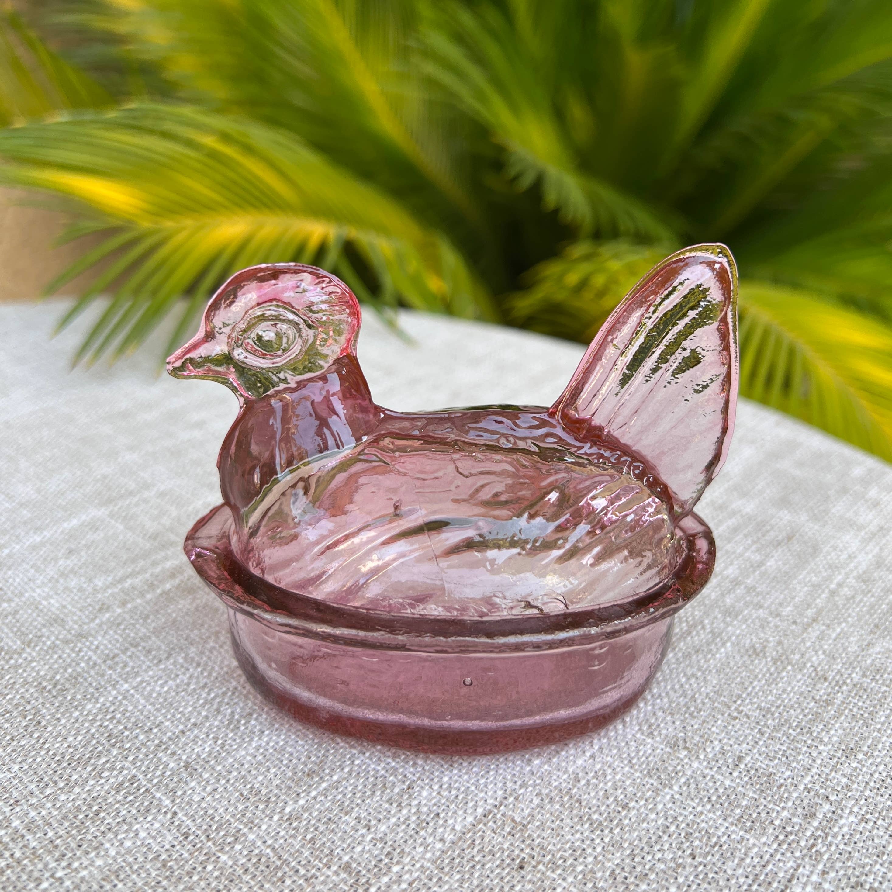 Kitchen One - Wholesale Decorative Plate/Dish/Bowl - Nesting Hen Bowl & Lid - ROSE | Hand Blown Glass - Colombia1