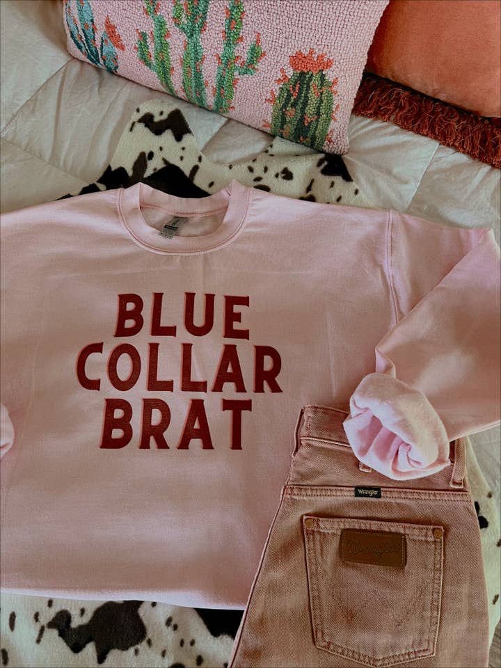 Western Vintage Babe - Wholesale Graphic Sweatshirt - Women's - BLUE COLLAR BRAT
