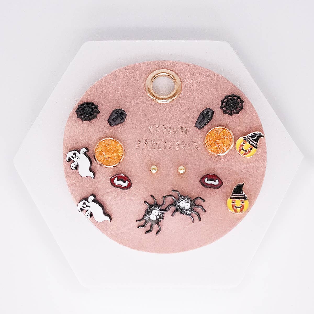 Halloween, 8 pares Set de pendientes de Halloween con forma de disfraz espeluznante, truco o trato de venta al por mayor en Faire1