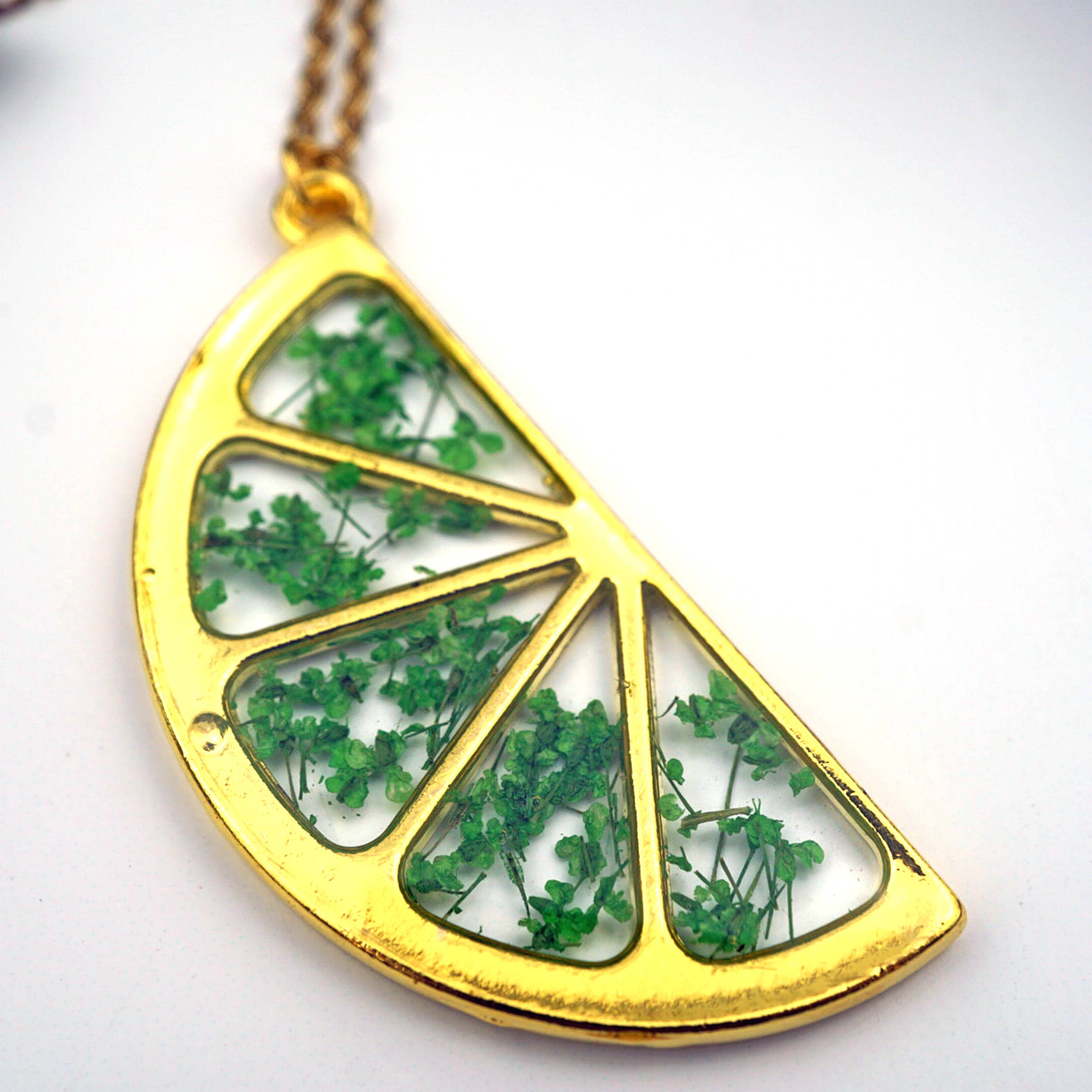 The Pretty Pickle - Venta al por mayor Collares con colgantes/abalorios - Collar de rodaja naranja/lima0