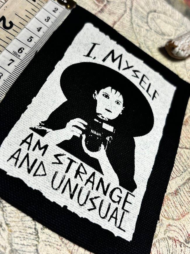 Three Raccoons – wholesale Patch – Lydia Deetz, I myself am strange and unusual patch.2
