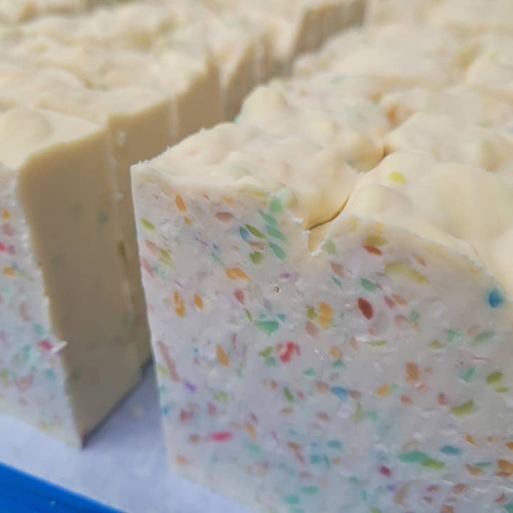 Essentially NOLA Soap Works - Wholesale Bar Soap - Gentilly Lace Confetti Soap - Almond Berry 5.5oz
