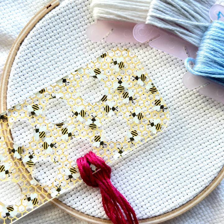 Akryl Bina & Bikupa Broderigarn Organisatör för 20 Färger | Bikupa Transparent Trådhållare för wholesale av Snarky Crafter Designs