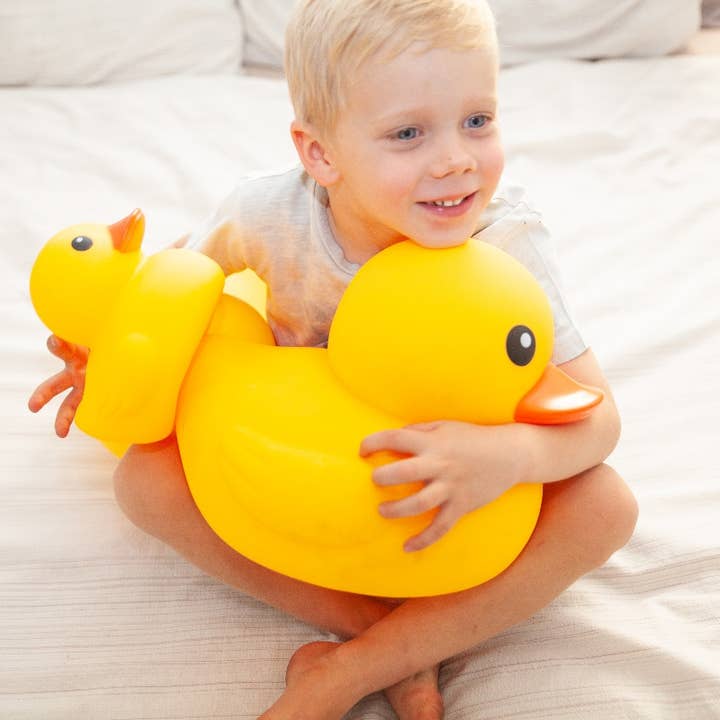 Afri-Imports - Wholesale Toy Car/Truck - Kids - BFG Duckies from FiZZLeS - Large Yellow Bath Ducks (3 sizes)7