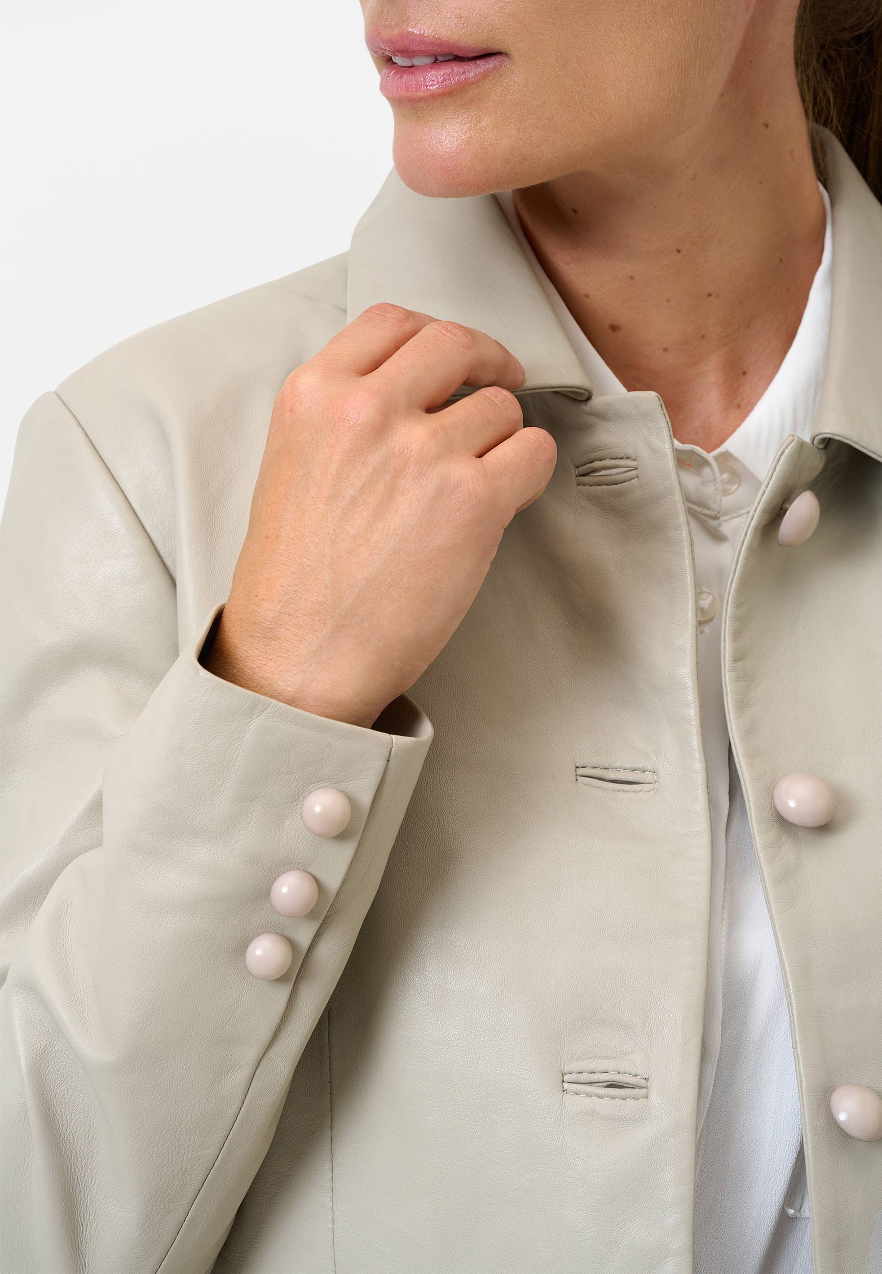 Ricano – wholesale Leather jacket – Women′s – Short Women's Bolero Yolanda - Lamb Nappa Leather11