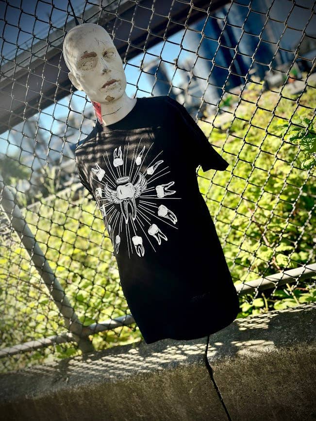 Three Raccoons - Wholesale Screen Printed T-Shirt - Unisex - Toof angel, Tooth angel tee.4