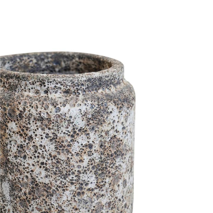 Ivyline - Venta al por mayor Macetas - Maceta con textura volcánica Kew2