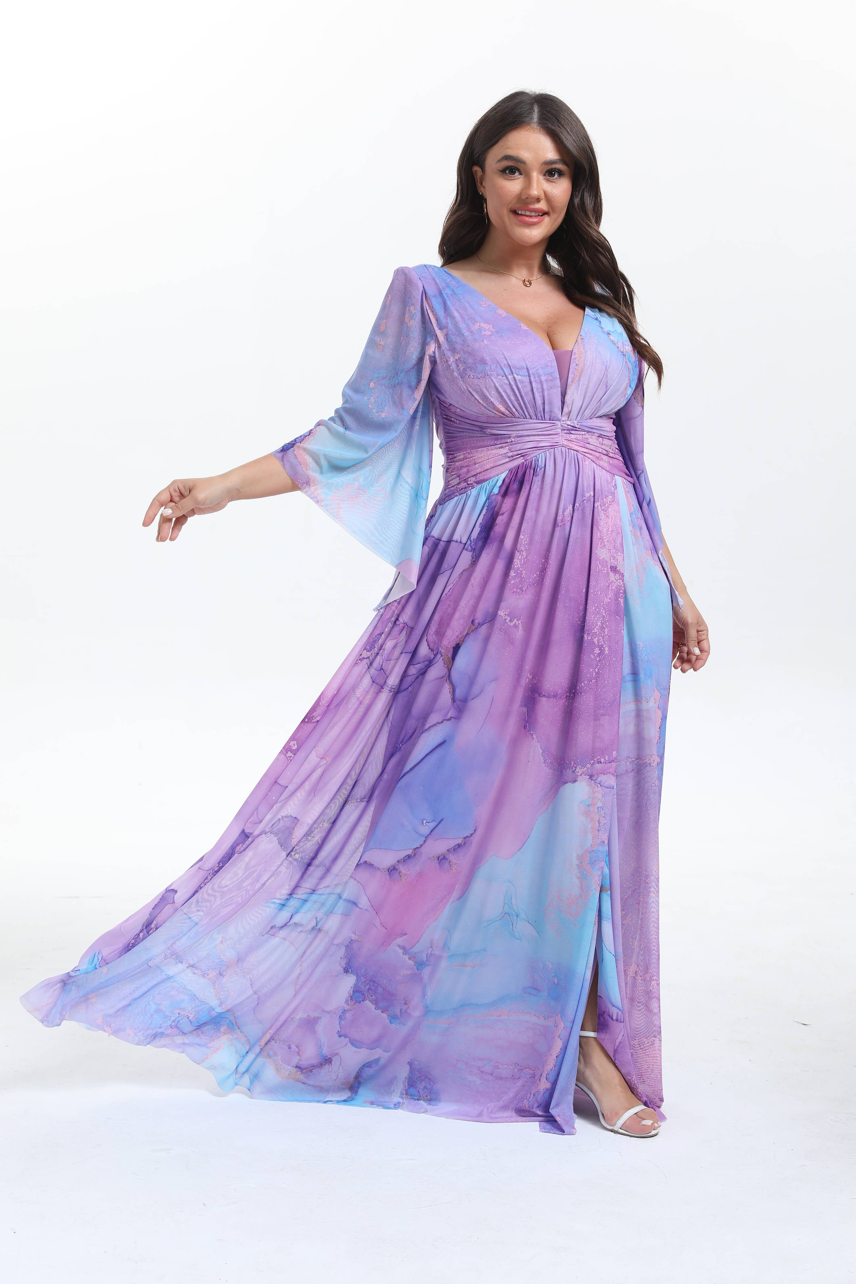 Lucas & Emma - Sarl RJ & co - Wholesale Dress - Women's - Plus size long flared dress with mid-length sleeves 2537-112