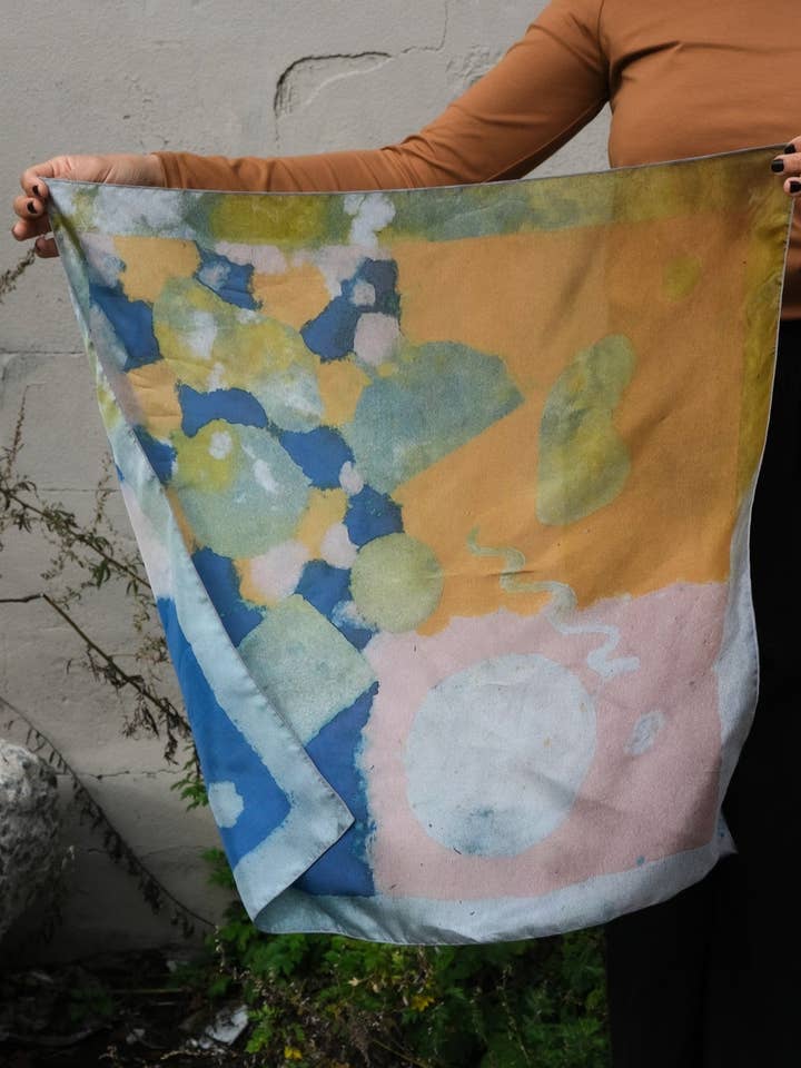 Foulard de soie No6013w, papier retailles for wholesale by atelier b