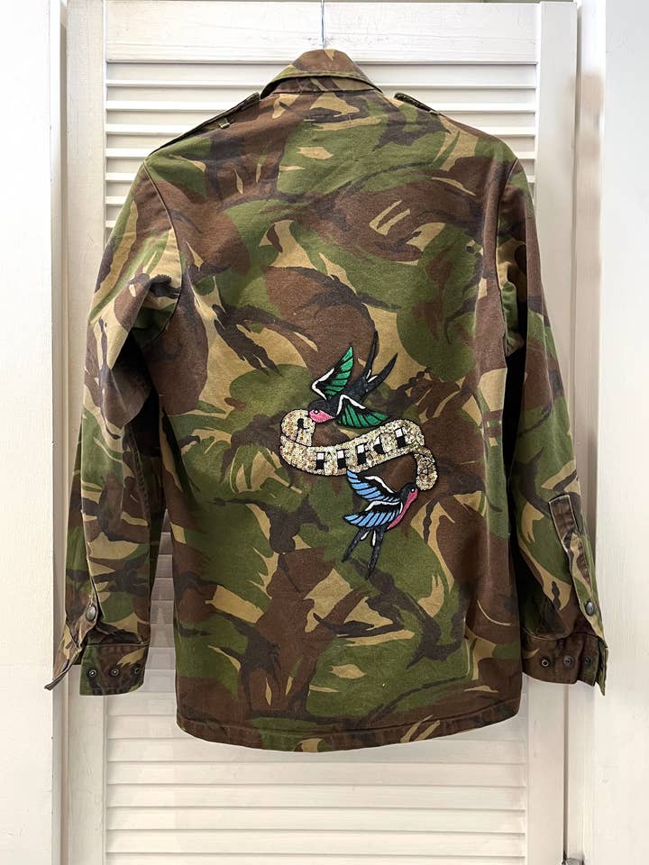 Nettie Knows – wholesale Shirt Jacket/Shacket - Women’s – Camo sequin peace shirt jacket3