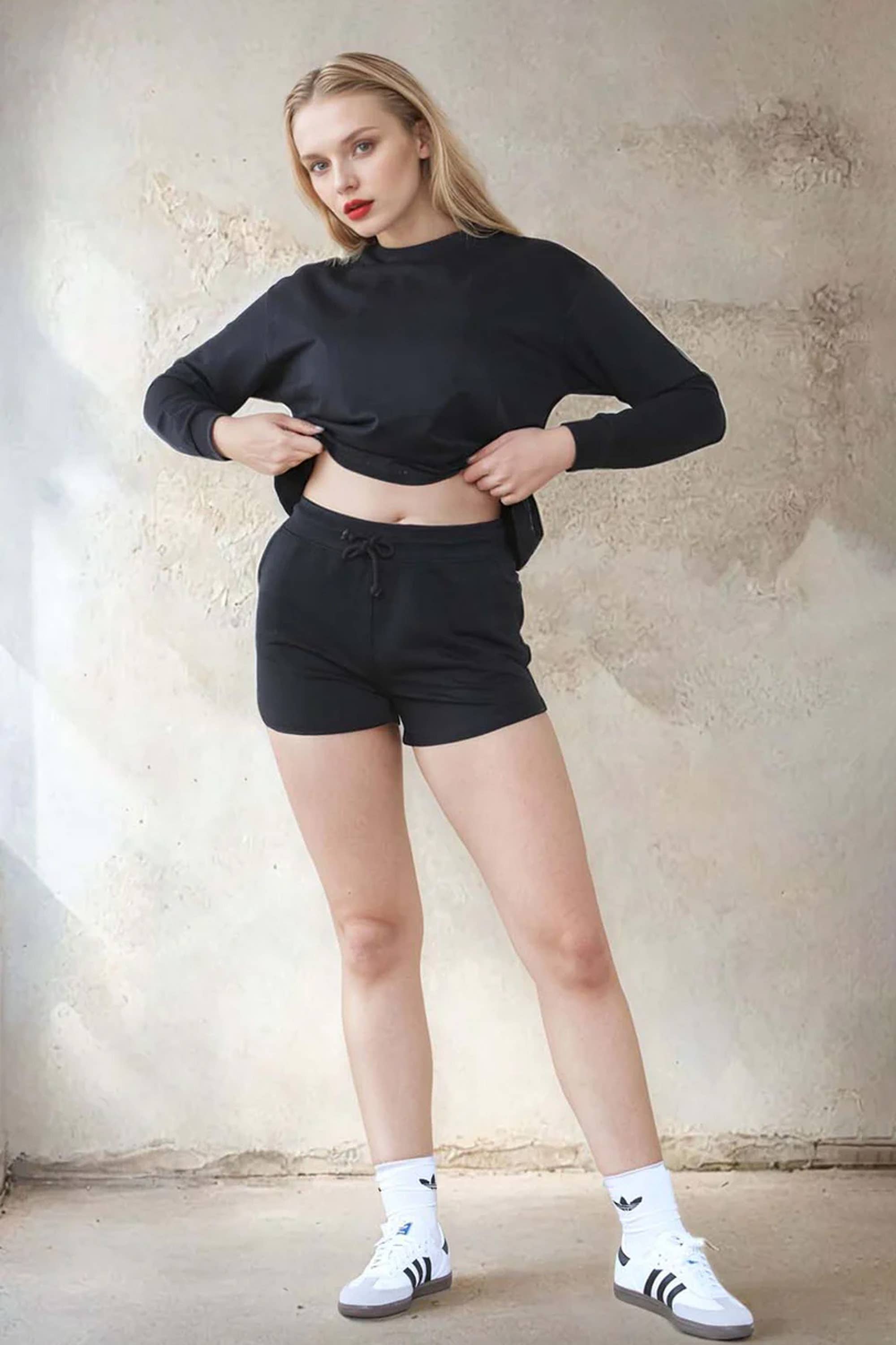 Missi Clothing – Conjuntos Casual - Mulher por atacado – Conjunto de Sweatshirt e Calções Lisos em French Terry (Pack de 6 Conjuntos)1