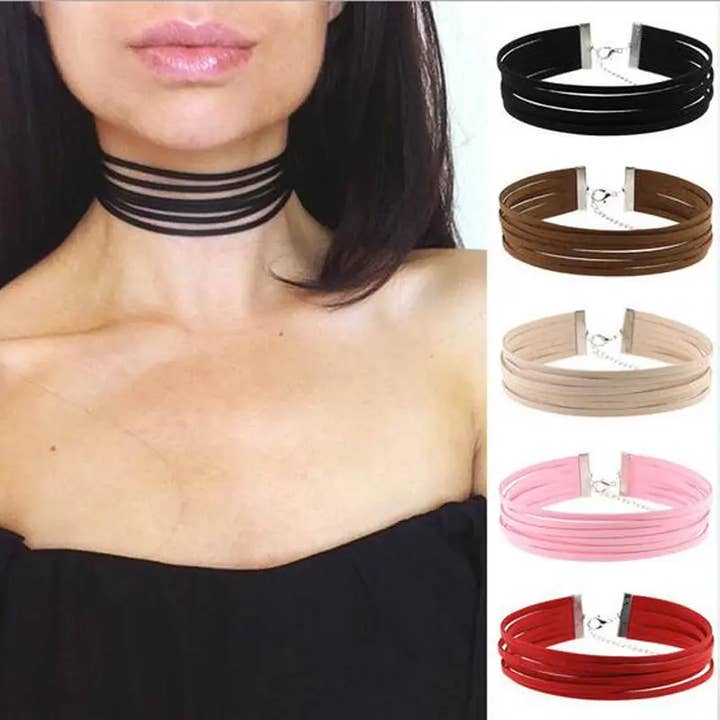 Collier Ras-du-Cou Gothique Femme en Velours Uni à Couches Multiples pour la vente par SALINA TRADING INC