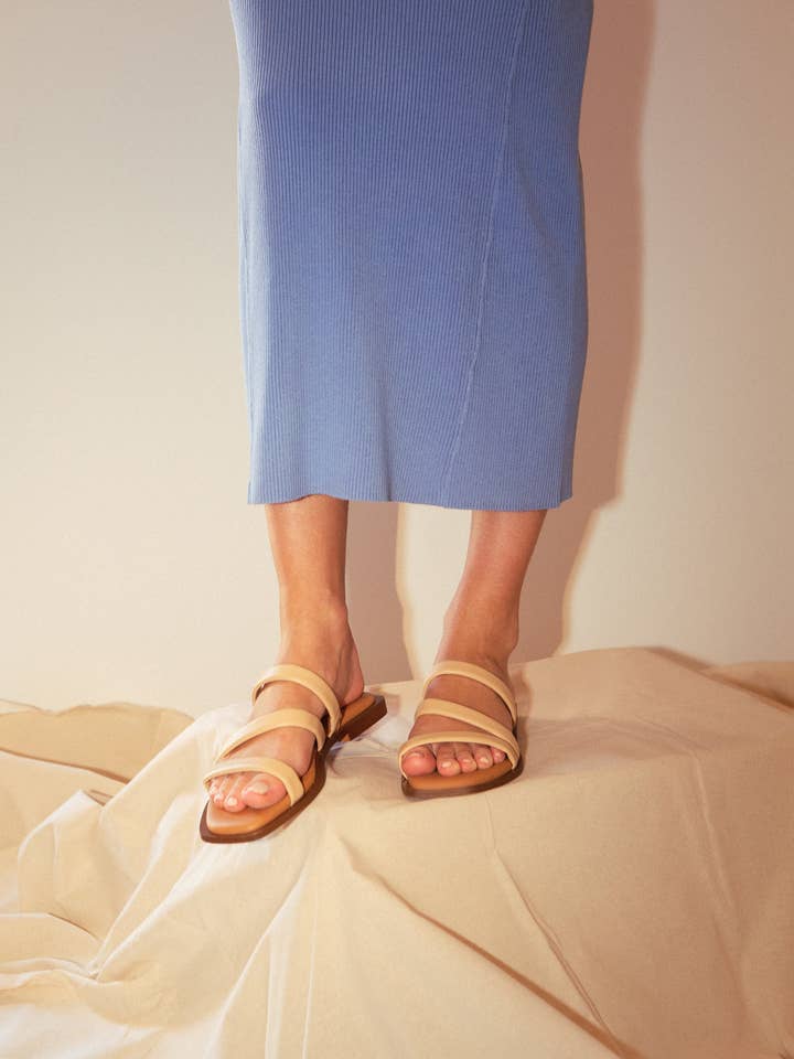 Amalia Sandale en Sable pour la vente par Jutelaune