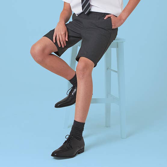 Short d'école longueur bermuda pour garçon senior pour la vente par David Luke