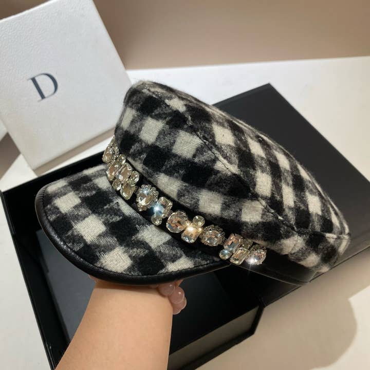 PEACH ACCESSORIES - Wholesale News boy/school boy hat – Women's - Black/White Checks Winter Cap with Jewells Details WA2091