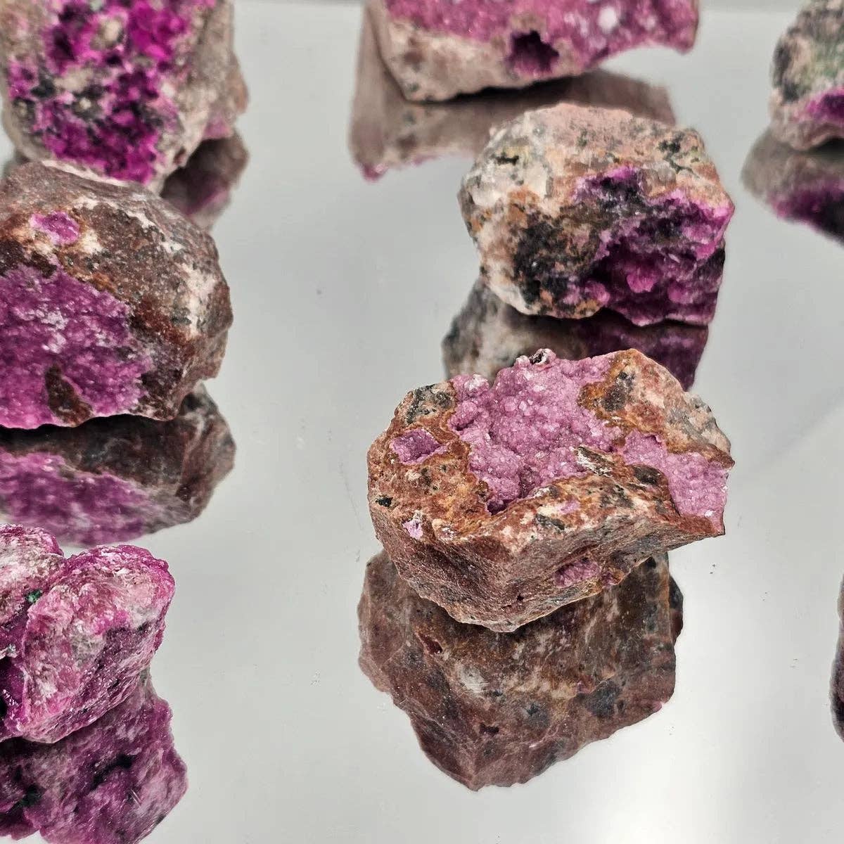 Distinction Crystals – wholesale Spiritual stone/crystal – Small Natural Cobalt Calcite Pink Crystal1