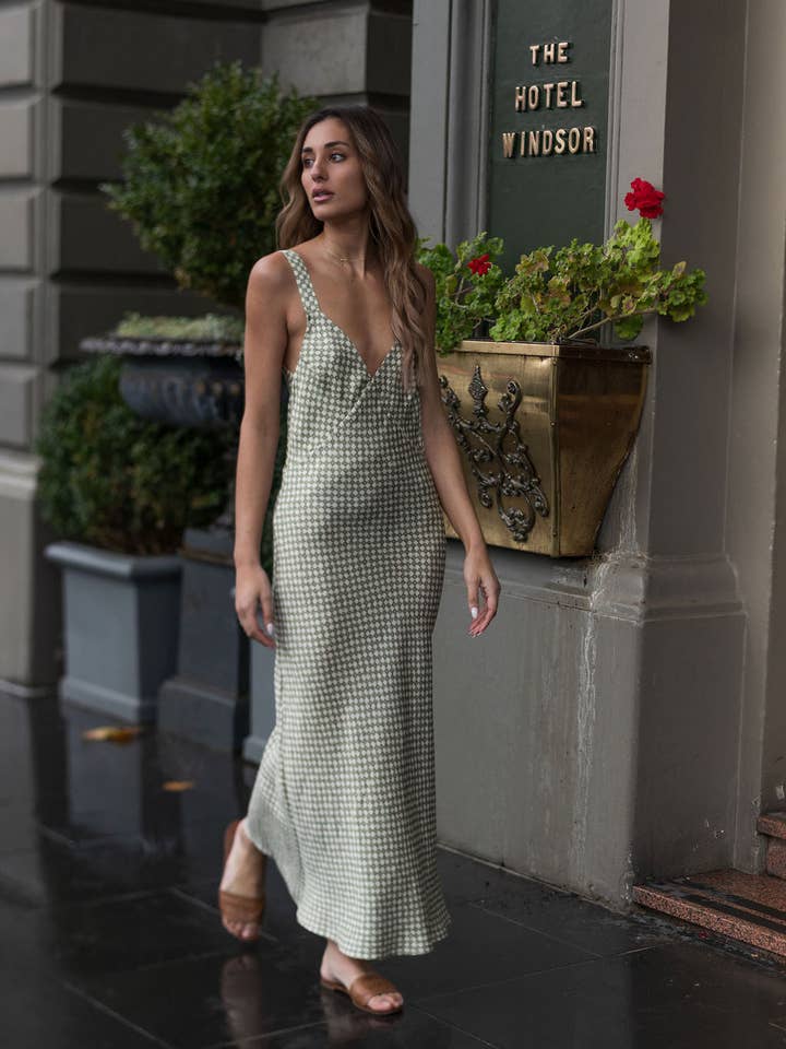 ABITO CRUMPET OLIVA INTRECCIATO A CESTO per la vendita all'ingrosso da parte di RALF STUDIOS