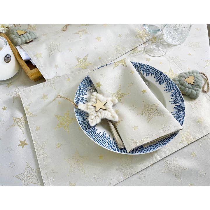 Fennco Styles - Wholesale Table Runner - Holly Star Ivory Holiday Tablecloth Runner Napkin Placemat