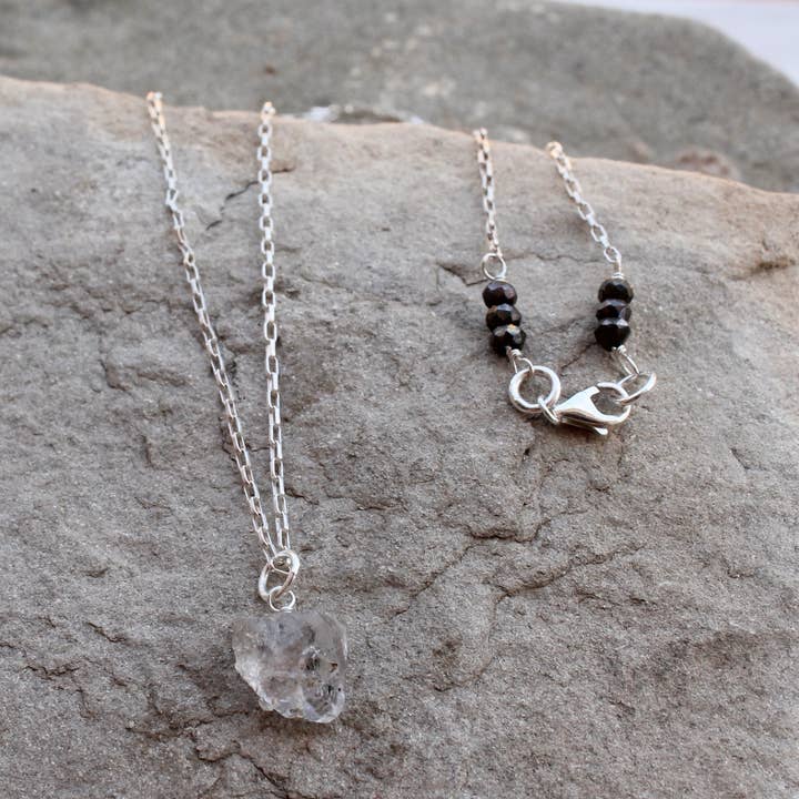 Collana Herkimer Diamond per la vendita all'ingrosso da parte di Plumage Jewelry