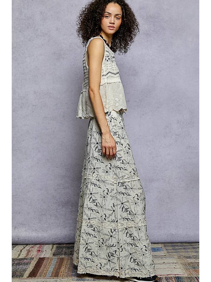 Pol Clothing - Wholesale Pants - Women's - Crochet lace patch embroidered woven floral pattern pants9