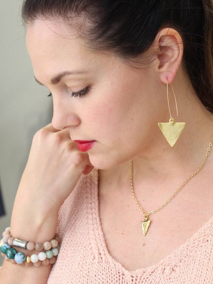 Boucles d'oreilles Tabby pour la vente par SoSis, The Label