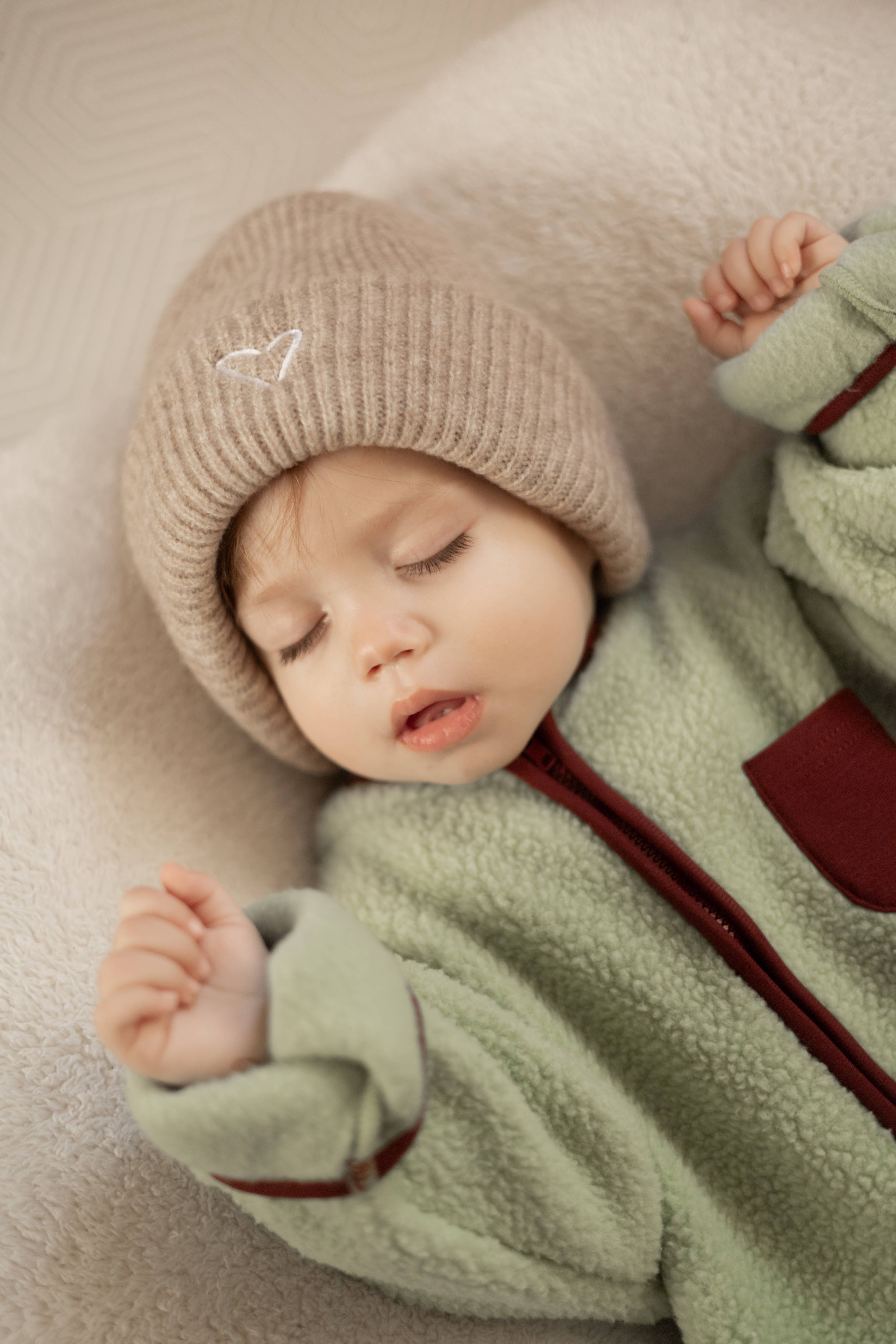 Annie & Charles – wholesale Jumpsuit – Baby – Annie & Charles® fleece suit6