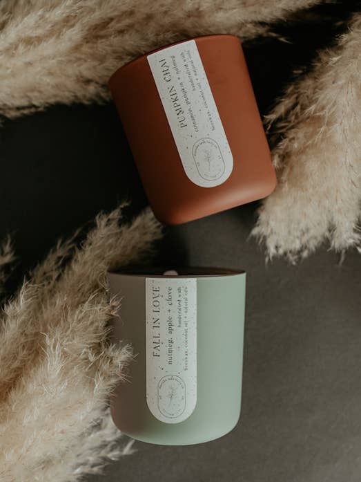 Tomber Amoureux pour la vente par Mustard Seed Faith Co.