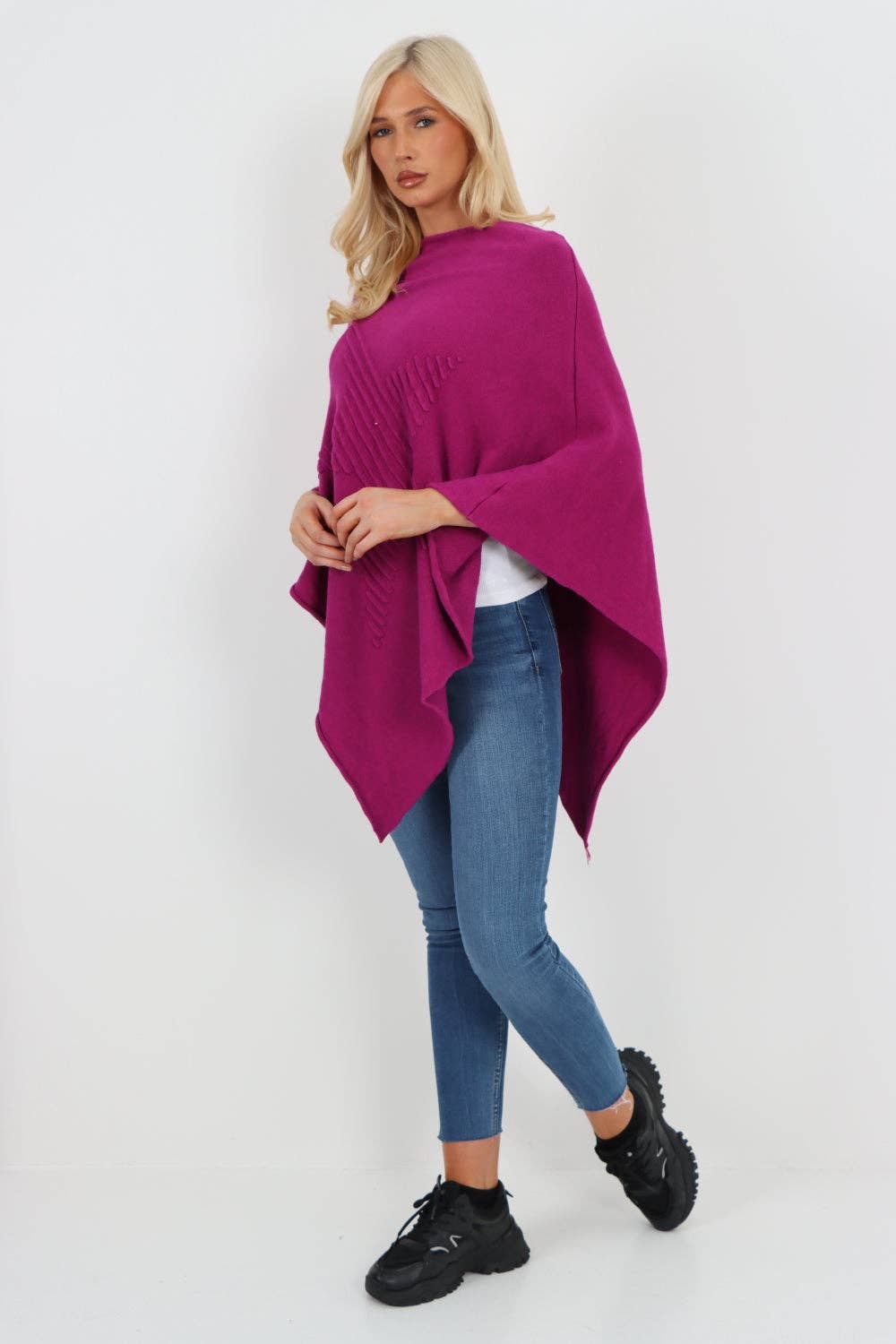 Miss Bold – wholesale Poncho – Women's – Italian Knitted Lagenlook Star Poncho51