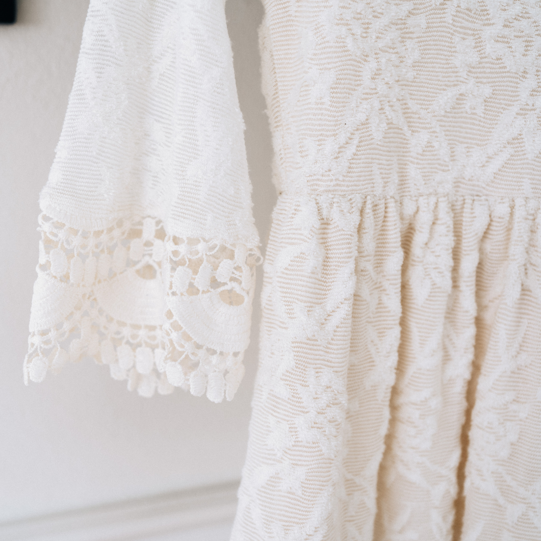 HAHA MAMA Clothing - Venta al por mayor Conjunto de mamá y bebé - Vestido Mommy & Me de encaje marfil para niño18