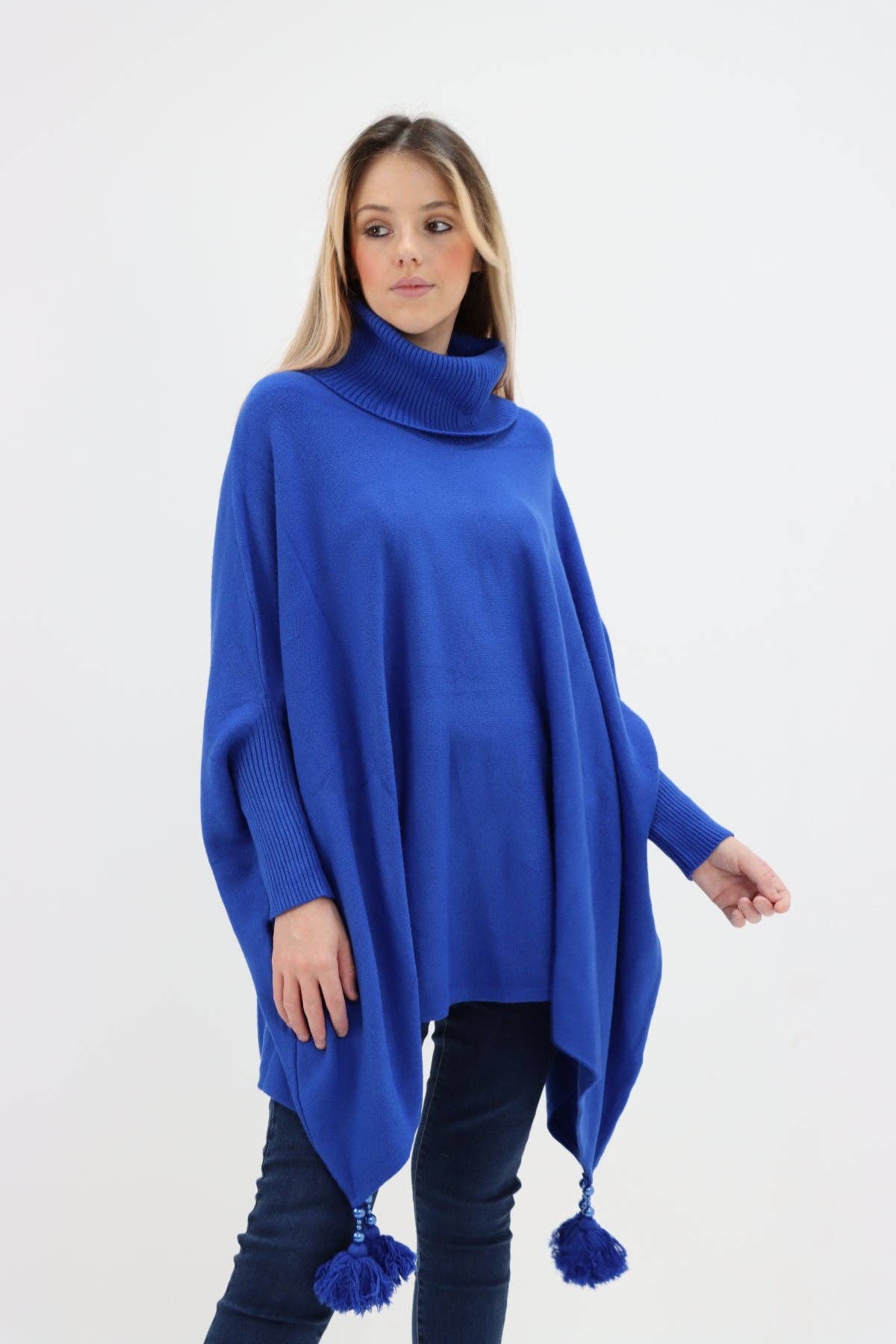 Miss Bold - Vente Poncho – femme - Poncho tunique italien à col bénitier et manches chauve-souris à pompons27