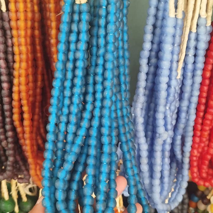 African Craft Collection - Vente Perle - Perle en verre recyclé en poudre du Ghana - Pour la fabrication de bijoux6