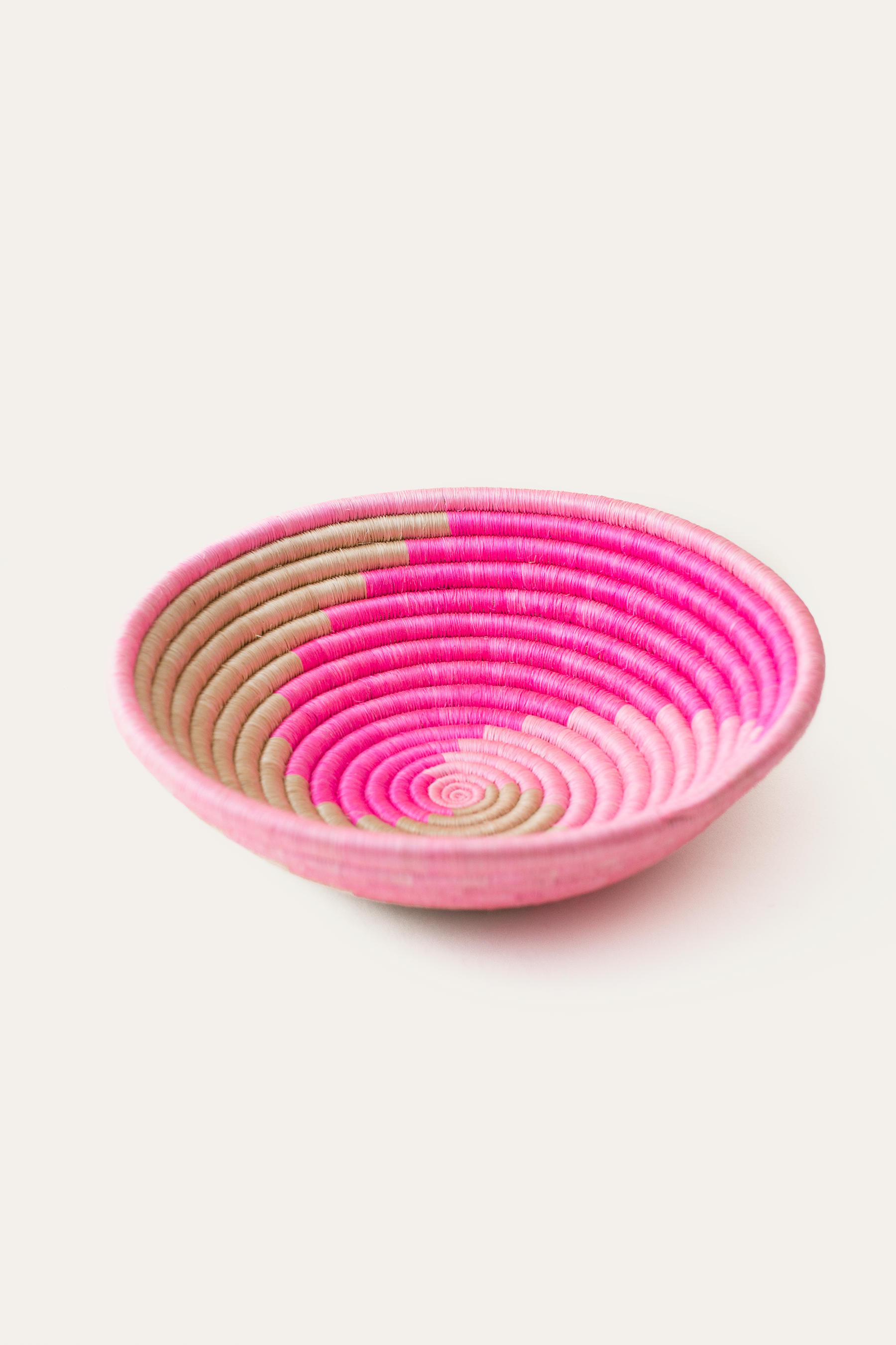 Indego Africa - Vente Assiettes/plats/bols de décoration - Swirl Plateau Rose1