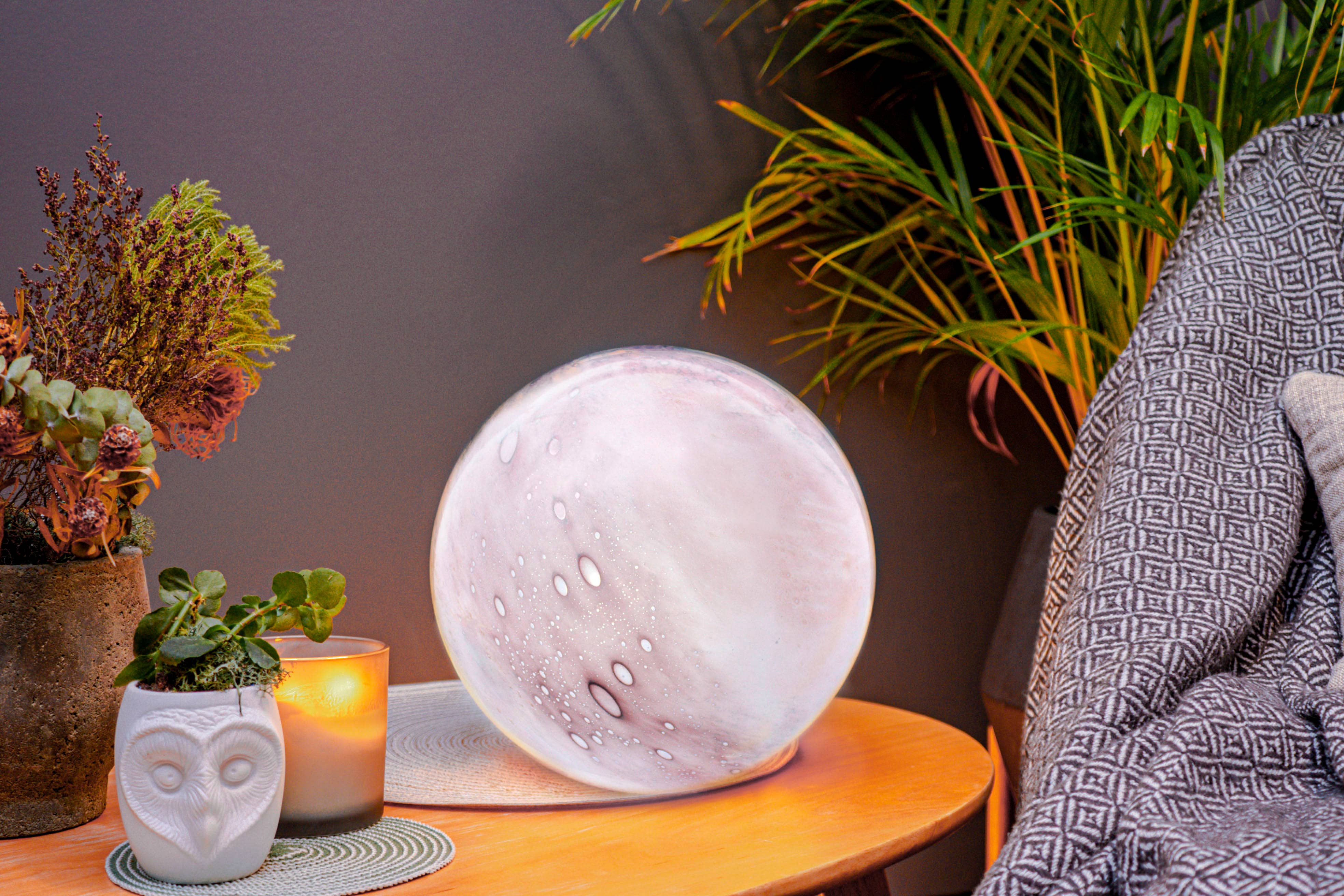 L. GLOW Home - Wholesale Accent/Desk Lamp - Jupiter Pink Round Glass Lamp 28cm0