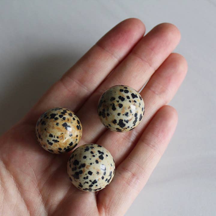 Pebble House - Wholesale Spirituele steen/kristal - Dalmatische jaspis 20mm Bol (Kristallen en Stenen)1