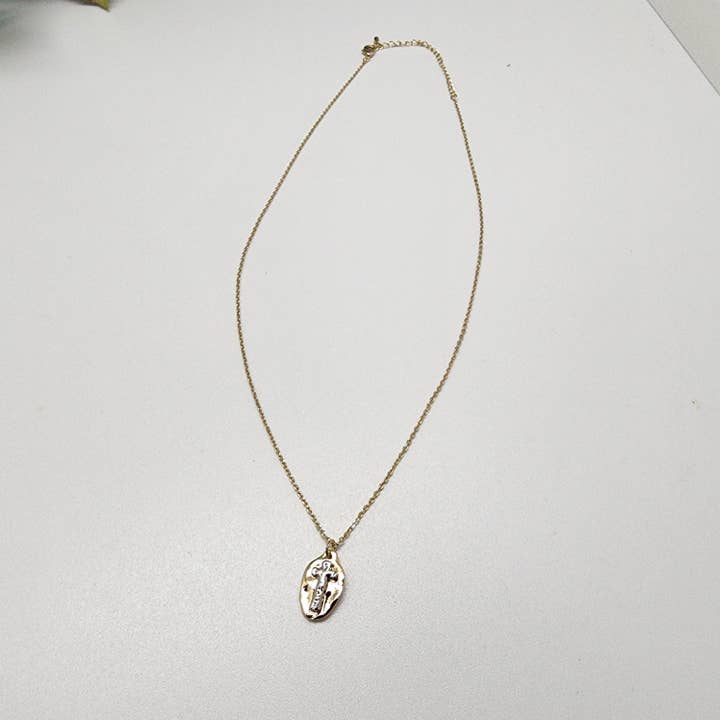 Lillie's Lifestyles - Vente Colliers à pendentif - Collier en forme de croix bicolore Faith2