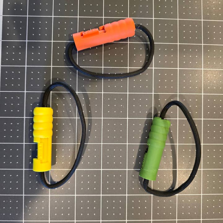 Ceiba Outfitters – wholesale Cord holder – NOMAD Bubble Twist Lock 1/4" Cord Connector | 2.5"15