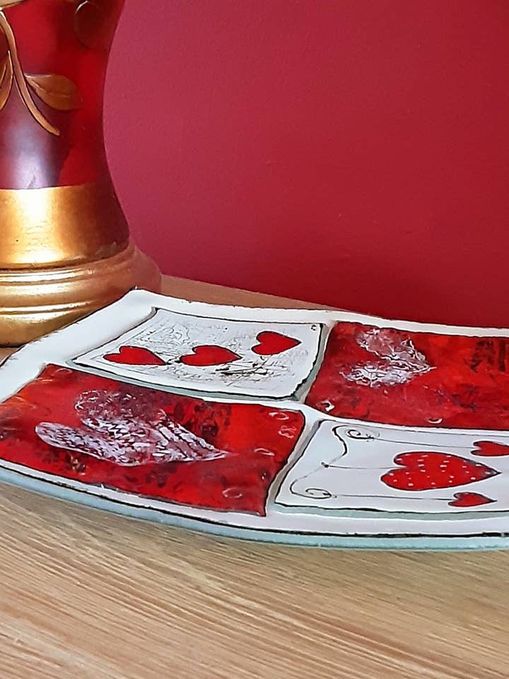 Fused Glass Heart Plate #3 for wholesale by Glasstopia