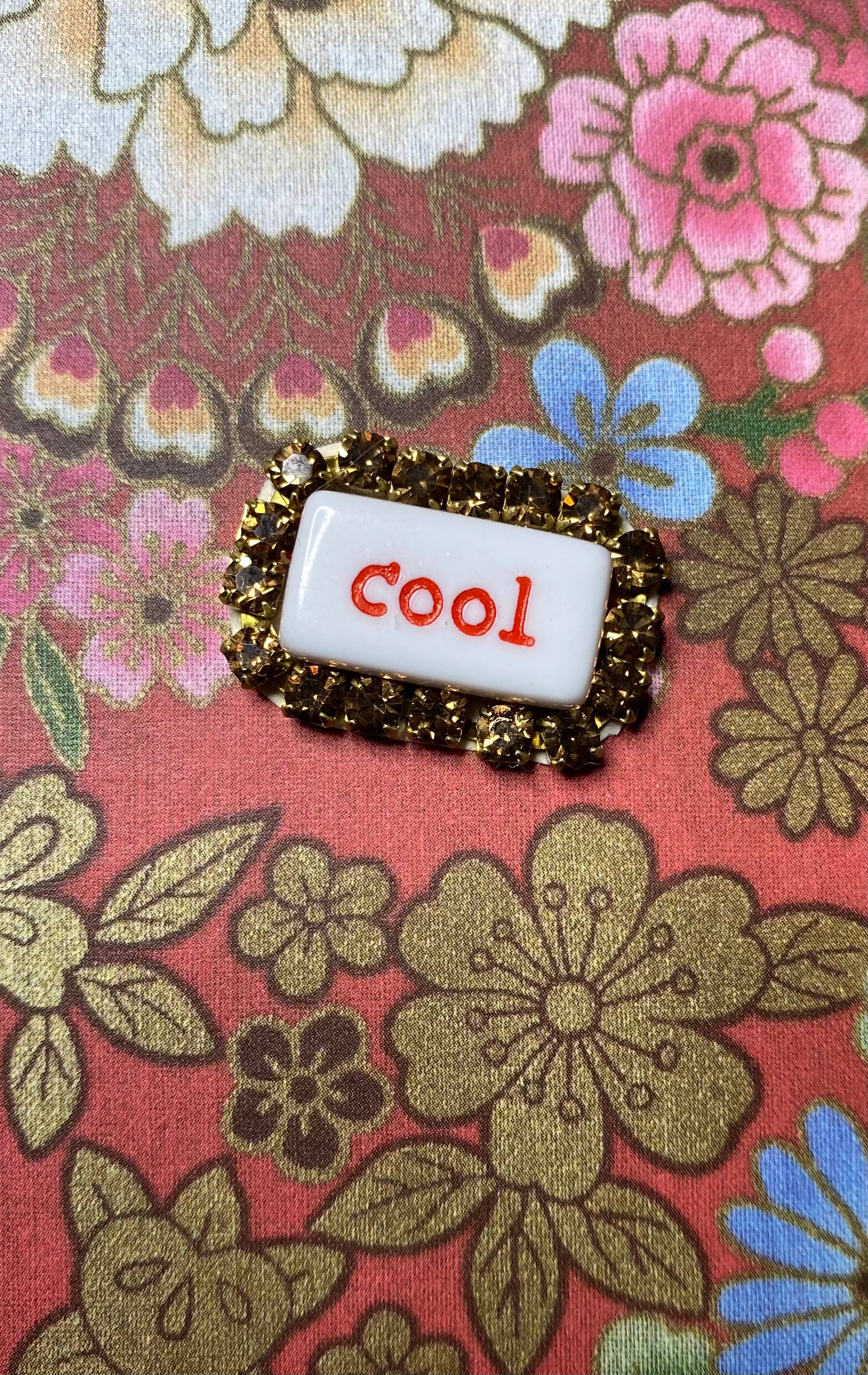 Tezeè - Venta al por mayor Broches - Alfiler con palabra y brillantes "WORD"12