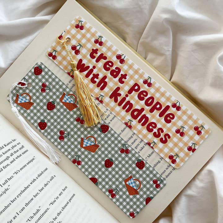 Fleurs on Sunday – wholesale Bookmark – Treat People With Kindness Bookmark2