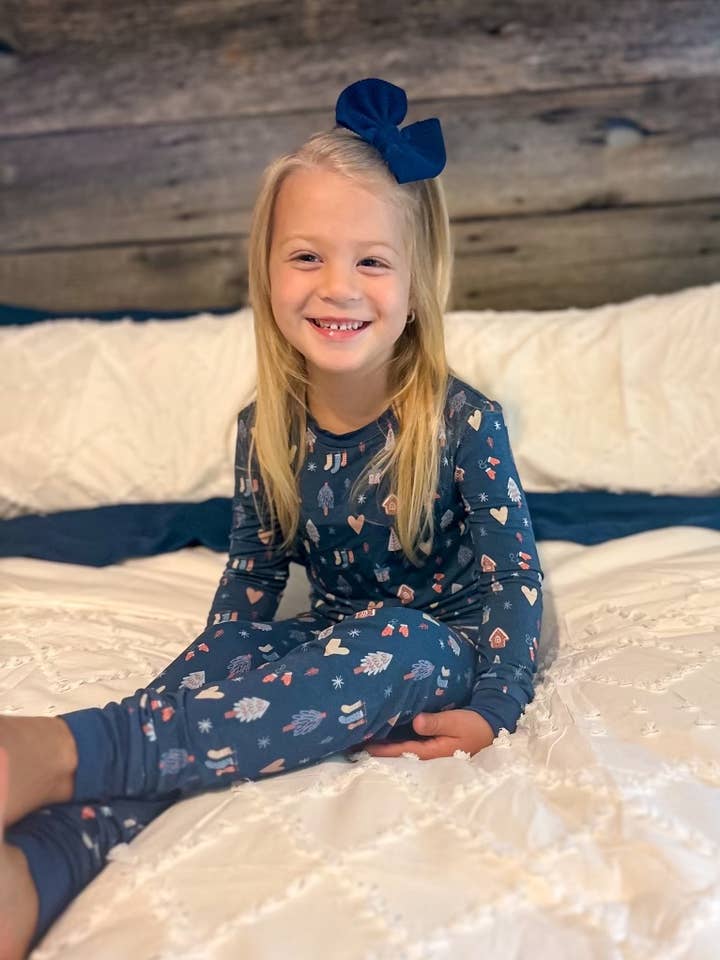 Joan's - Wholesale Sleepwear Set - Kids - Christmas Two-Piece Bamboo Pajamas