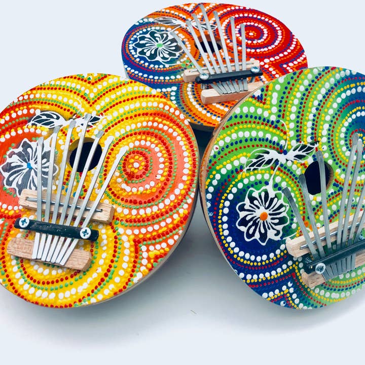 Piano à pouce Kalimba à la noix de coco peint pour la vente par A Lost Art