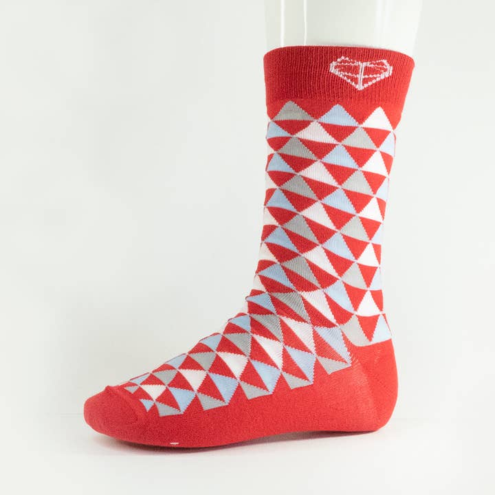 Chaussettes pour hommes, Triangle rouge pour la vente par Fern House Collective
