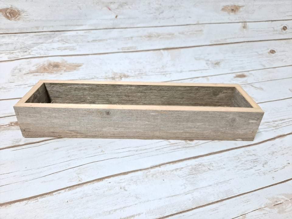 Dixie Grace Mercantile - Wholesale Craft Supplies - 17" Reclaimed Centerpiece Box1