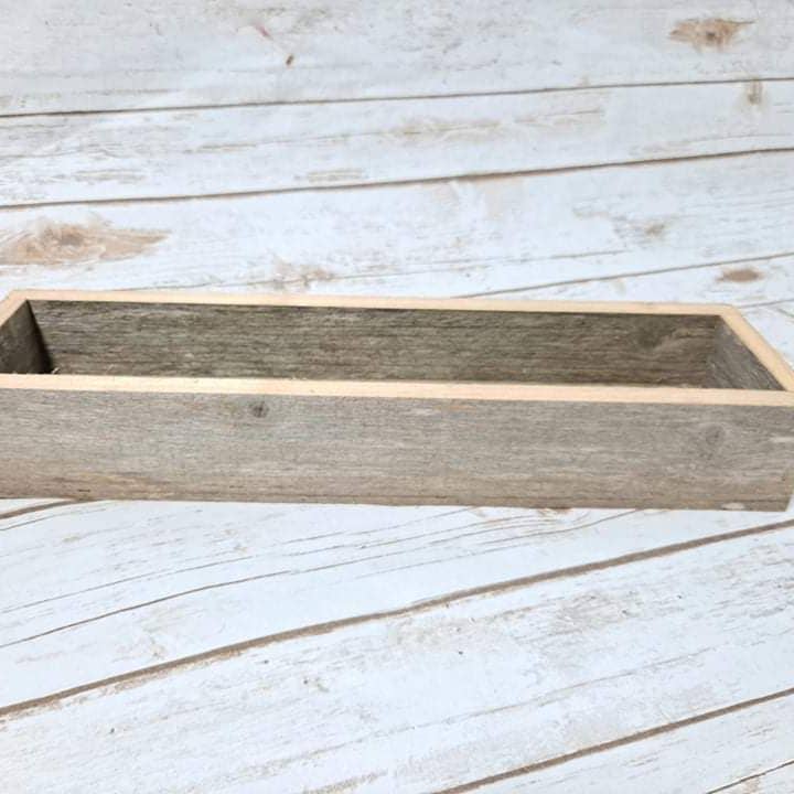 Dixie Grace Mercantile - Wholesale Craft Supplies - 17" Reclaimed Centerpiece Box1