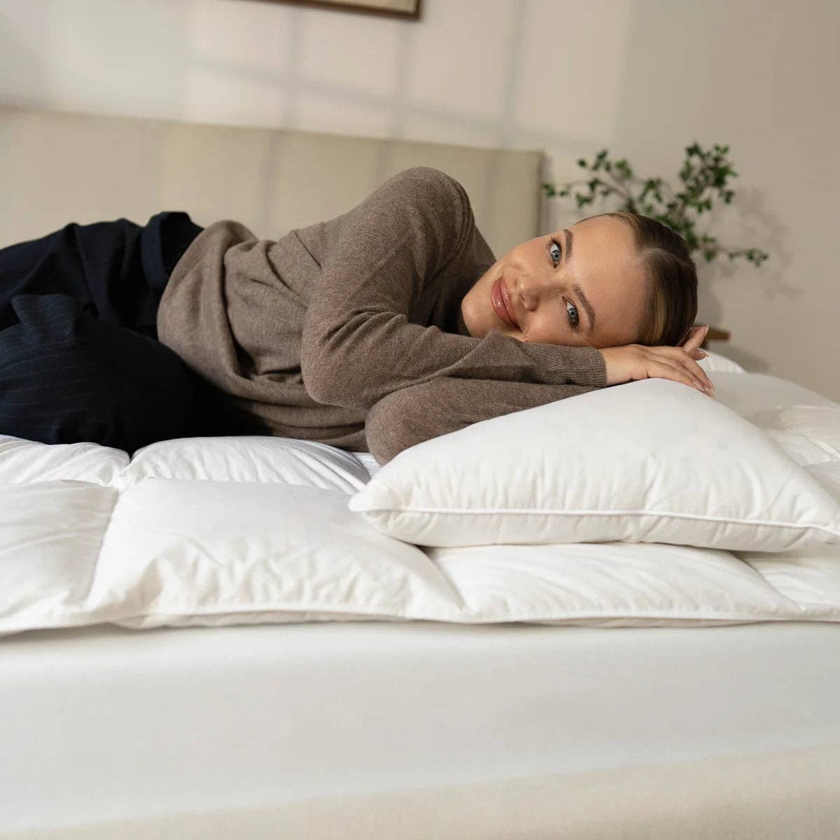 Luxecosy - Wholesale Bedding Pillow - Luxury down pillow5